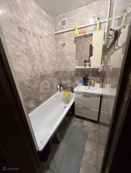 Продаётся 4-к квартира, 61.3 м - Фото 1