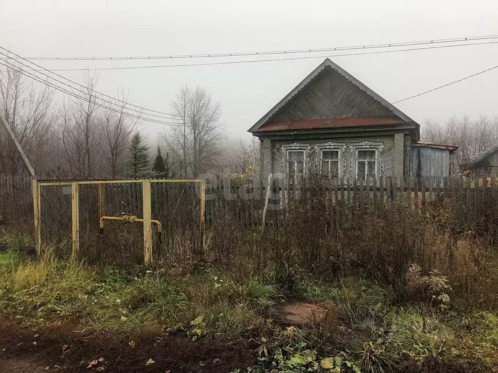 Дом в Ульяновская область, Чердаклинский район, Бряндинское с/пос, с. ... - Фото 1