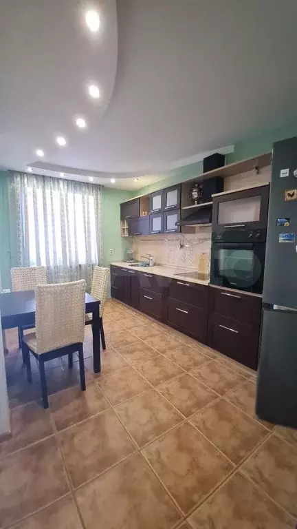 2-к. квартира, 62 м, 9/9 эт. - Фото 0