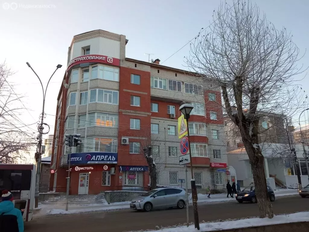 2-комнатная квартира: Сыктывкар, Советская улица, 50 (61.7 м) - Фото 1