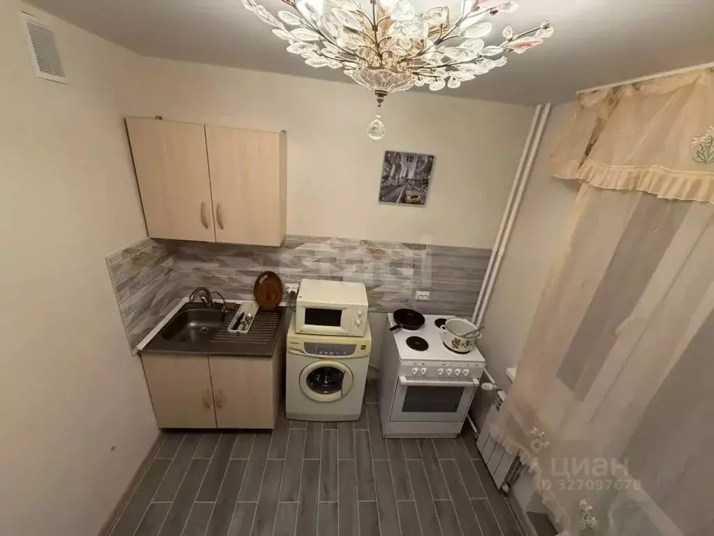 1-к кв. Тюменская область, Тюмень ул. Алексея Леонова, 32 (35.0 м) - Фото 2