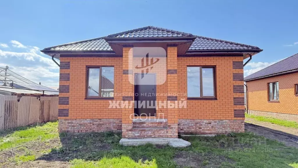 Дом в Саратовская область, Энгельсский район, Новопушкинское ... - Фото 1