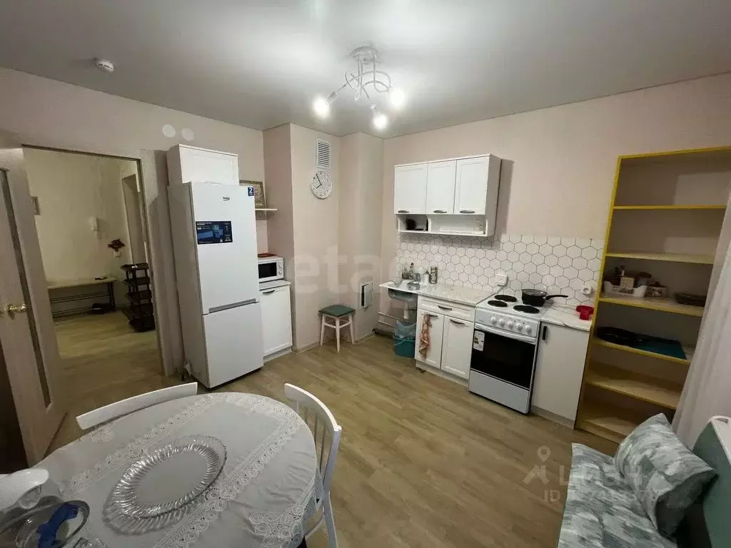 2-к кв. Татарстан, Казань просп. Ильгама Шакирова, 17 (70.0 м) - Фото 1