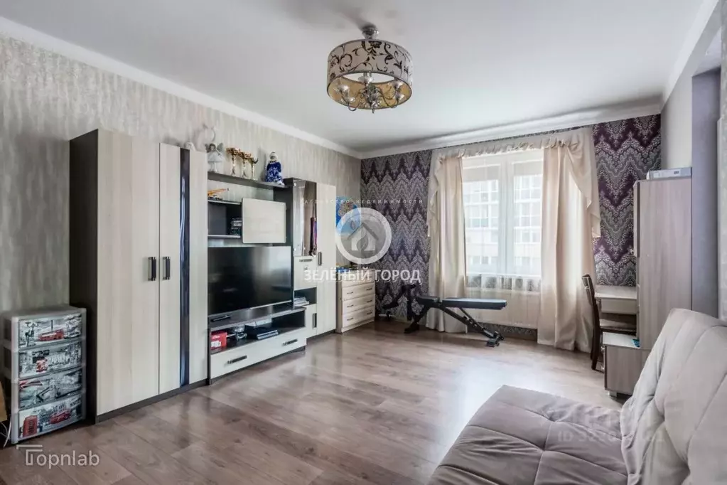 3-к кв. Калининградская область, Калининград ул. Олега Кошевого, 13 ... - Фото 0