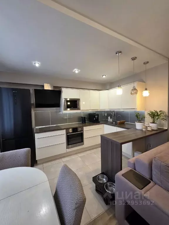 3-к кв. Свердловская область, Екатеринбург ул. Сыромолотова, 7 (63.0 ... - Фото 1