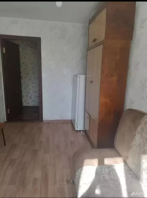 Комната Омская область, Омск ул. Петра Ильичева, 5 (10.0 м) - Фото 2