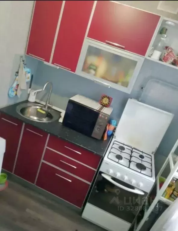 2-к кв. Омская область, Омск Звездный мкр, ул. Лисицкого, 3Б (47.1 м) - Фото 1