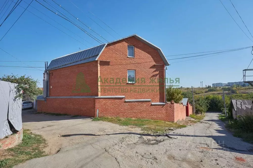 Коттедж в Саратовская область, Саратов ул. Якутская, 74 (311 м) - Фото 1