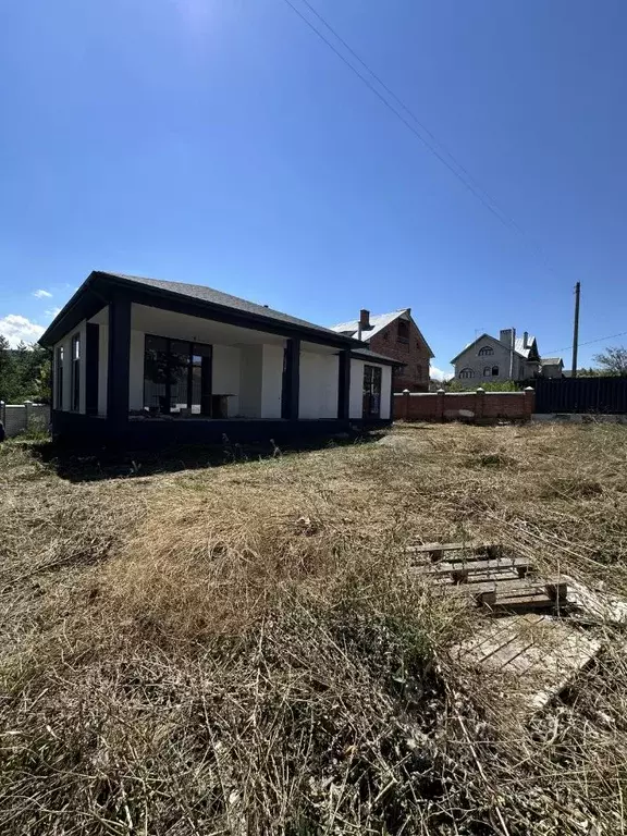 Дом в Ставропольский край, Кисловодск городской округ, пос. ... - Фото 1