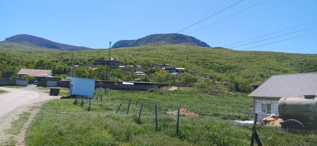Участок в Крым, Бахчисарайский район, Зеленовское с/пос  (8.5 сот.) - Фото 1