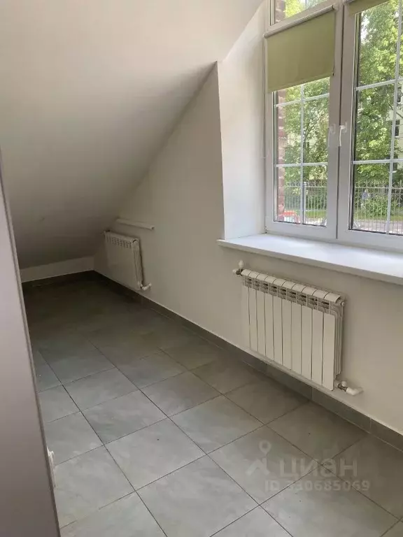 Помещение свободного назначения в Московская область, Волоколамск ул. ... - Фото 1