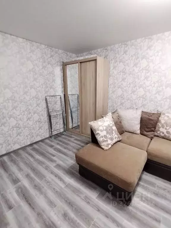 1-к кв. Омская область, Омск ул. Дианова, 7 (37.0 м) - Фото 1