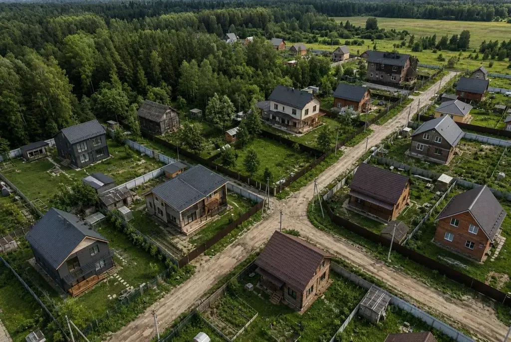 Участок в Ленинградская область, Приозерский район, Красноозерное ... - Фото 1