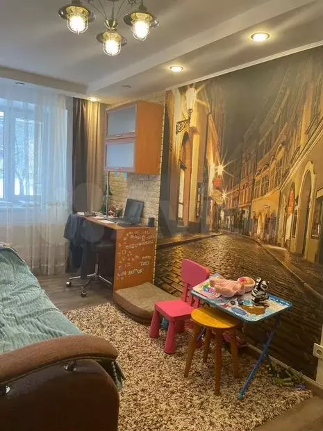 4-к. квартира, 90 м, 1/2 эт. - Фото 1