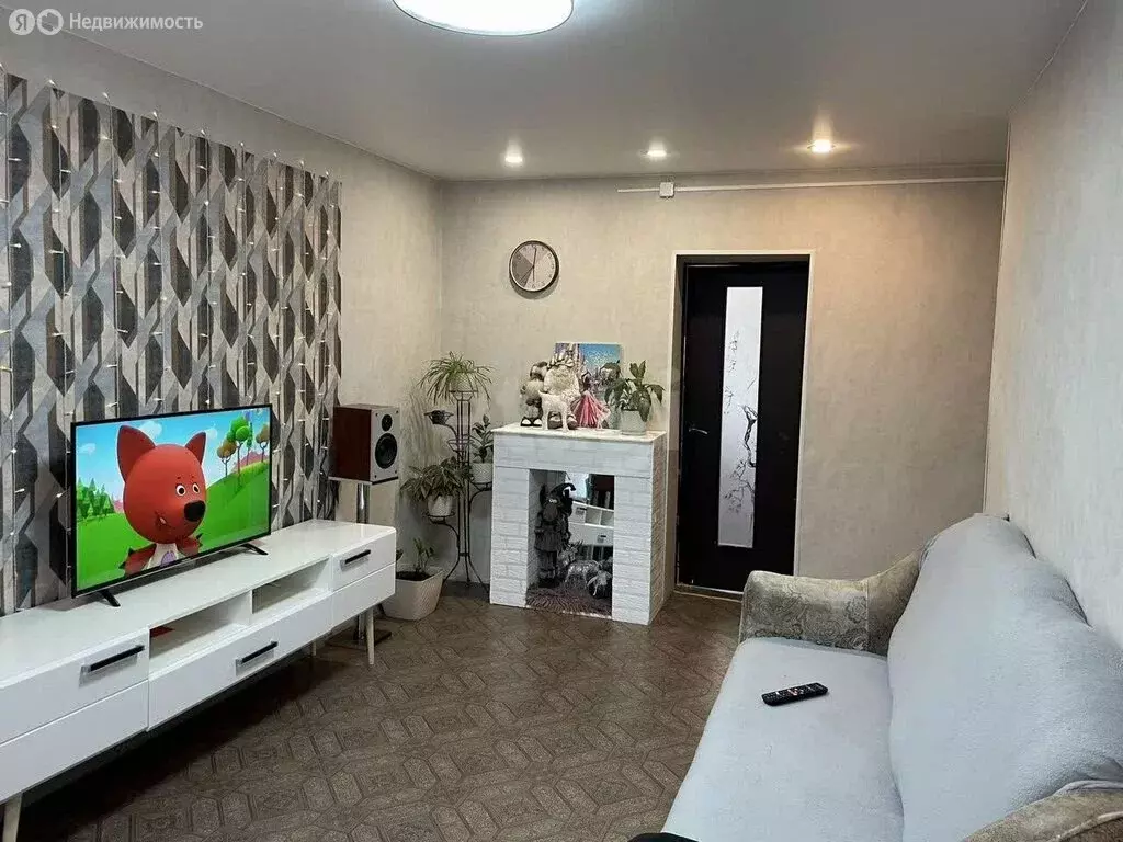 3-комнатная квартира: село Соловьёвск, улица Лазо, 4 (59.6 м) - Фото 1