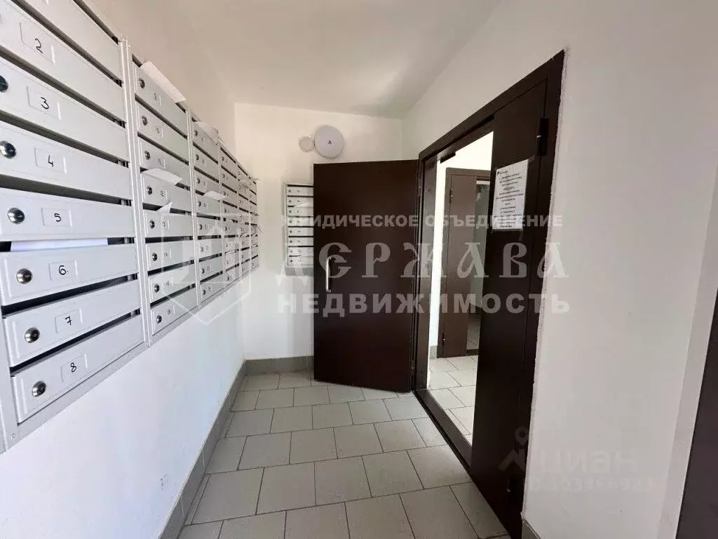 2-к кв. Кемеровская область, Анжеро-Судженск ул. Сосновая, 58 (58.1 м) - Фото 0