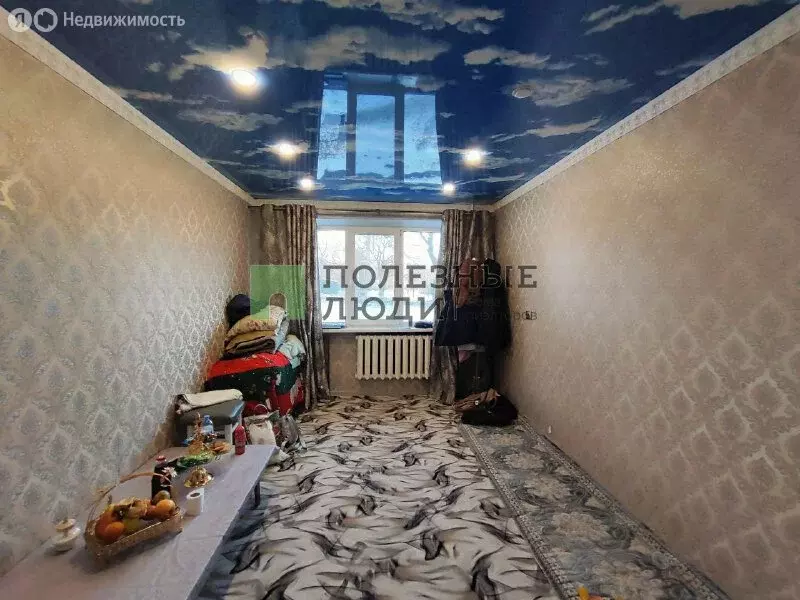 2-комнатная квартира: Сызрань, улица Комарова, 10 (47.2 м) - Фото 1