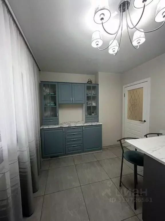 3-к кв. Омская область, Омск ул. Арнольда Нейбута, 7 (111.0 м) - Фото 1