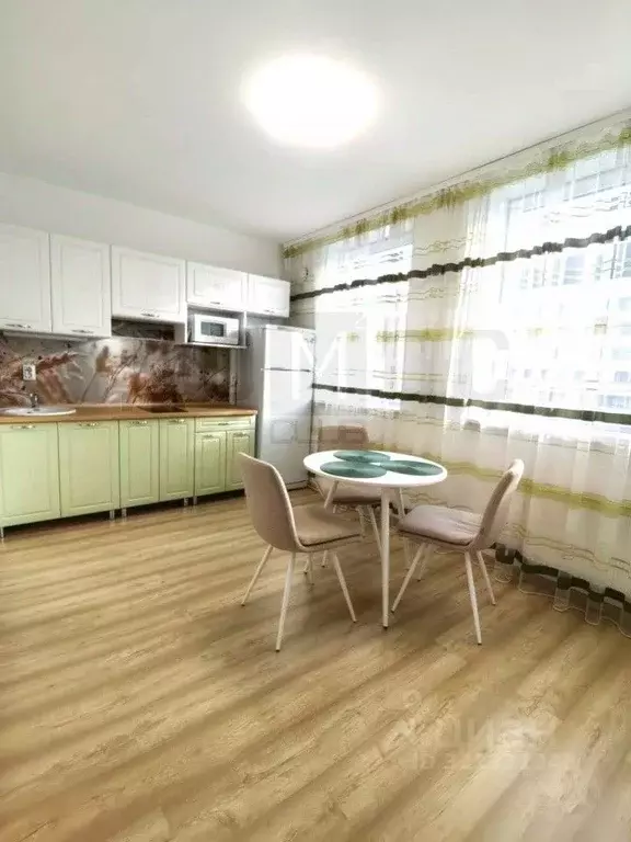 2-к кв. Свердловская область, Екатеринбург Академический мкр, Элевен ... - Фото 0