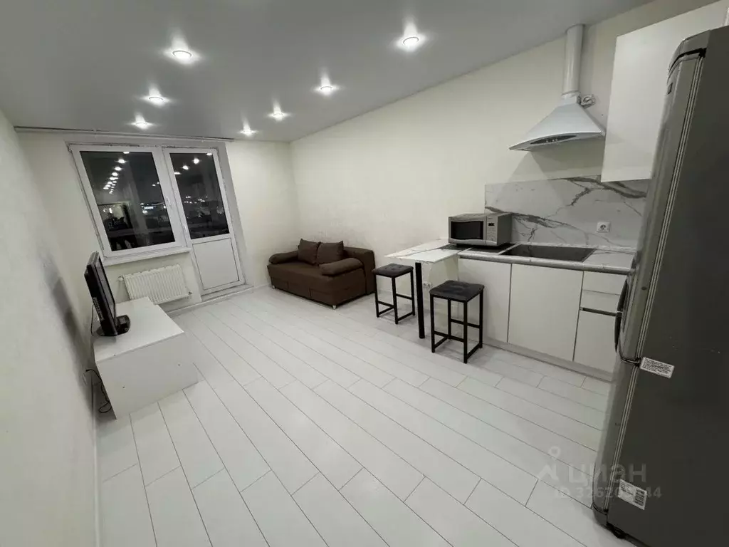 Студия Тульская область, Тула Новомосковская ул., 4 (30.0 м) - Фото 1