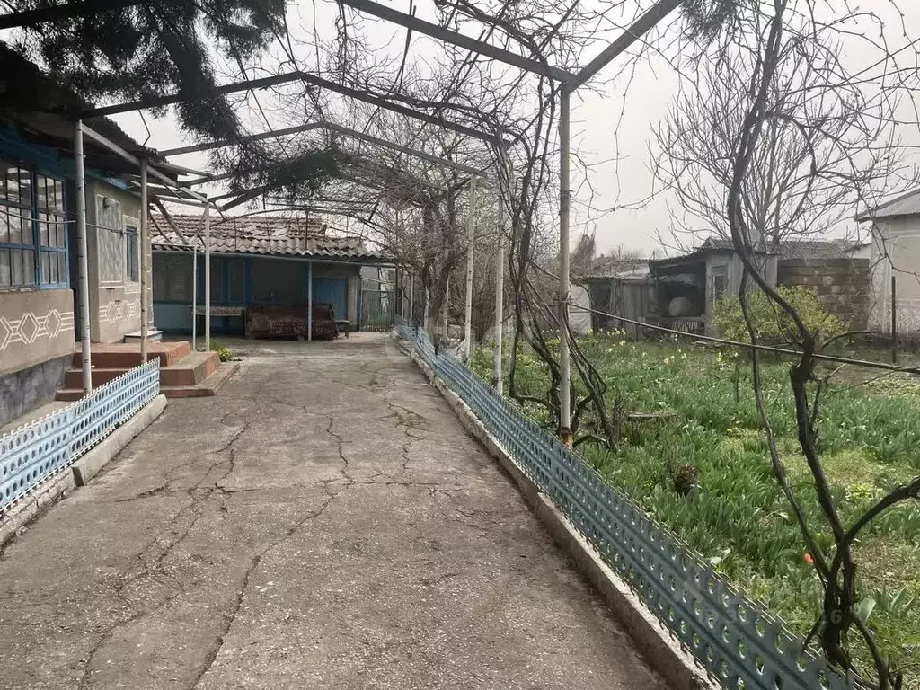 Дом в Крым, Нижнегорский район, с. Садовое ул. Чехова, 5 (75 м) - Фото 1