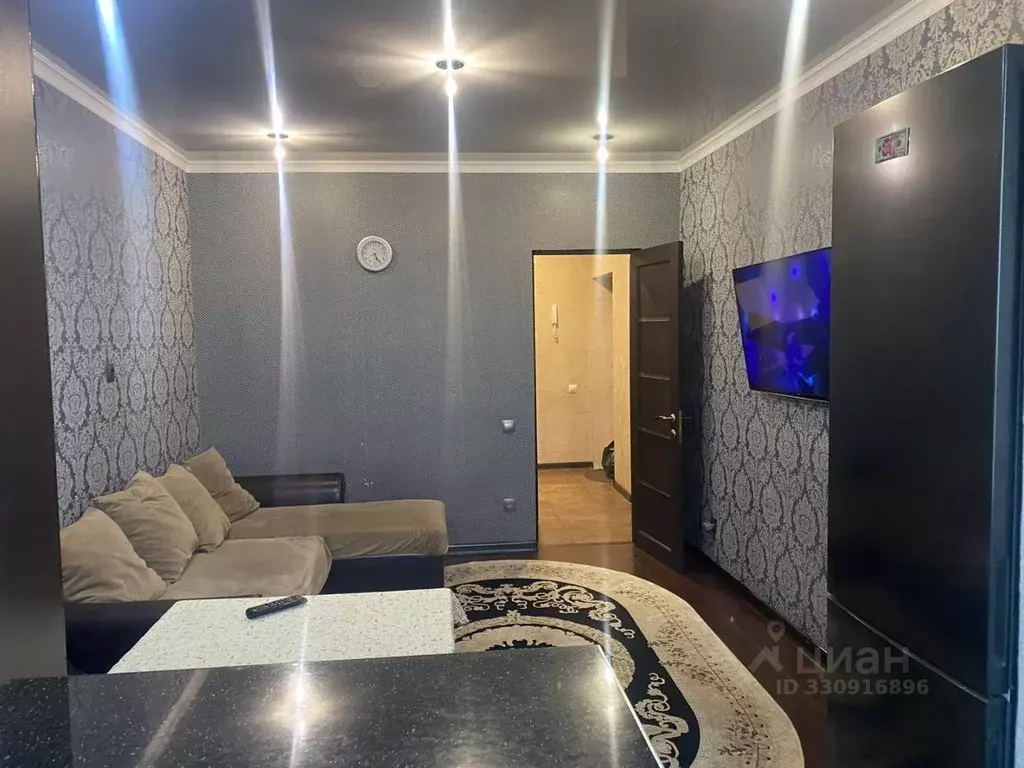 1-к кв. Северная Осетия, Владикавказ ул. Хадарцева, 35 (80.0 м) - Фото 2