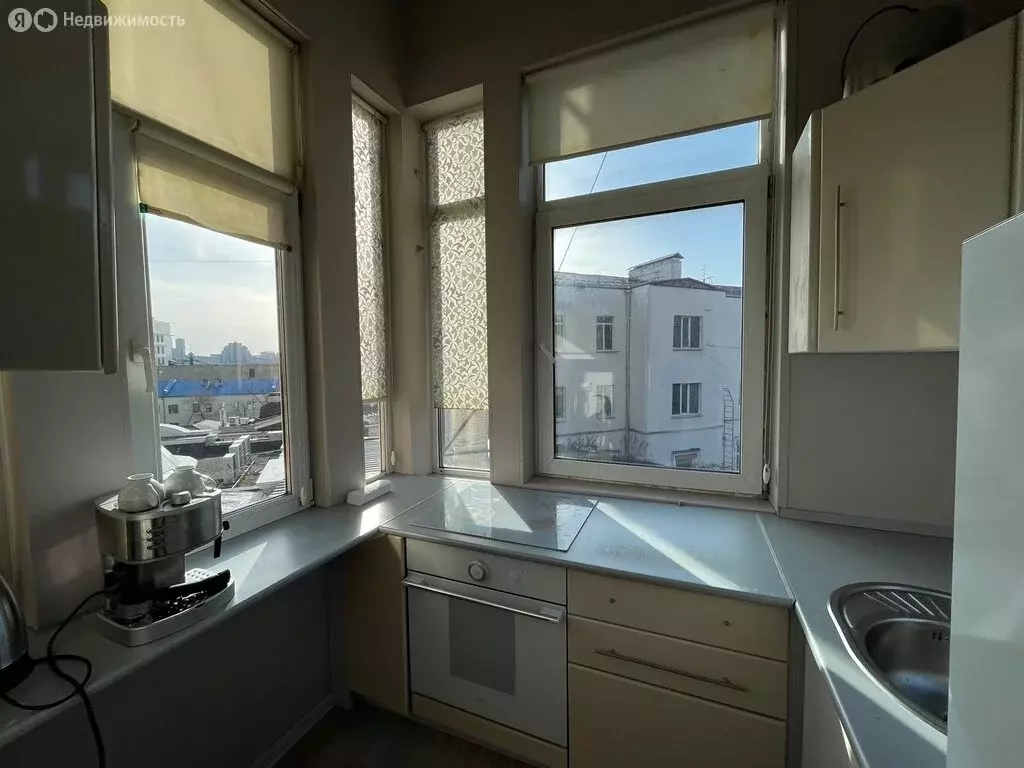 2-комнатная квартира: Владивосток, Светланская улица, 39 (32 м) - Фото 1