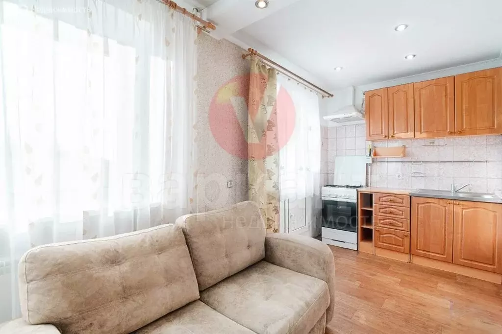 2-комнатная квартира: Омск, улица 5-й Армии, 135 (42 м) - Фото 2