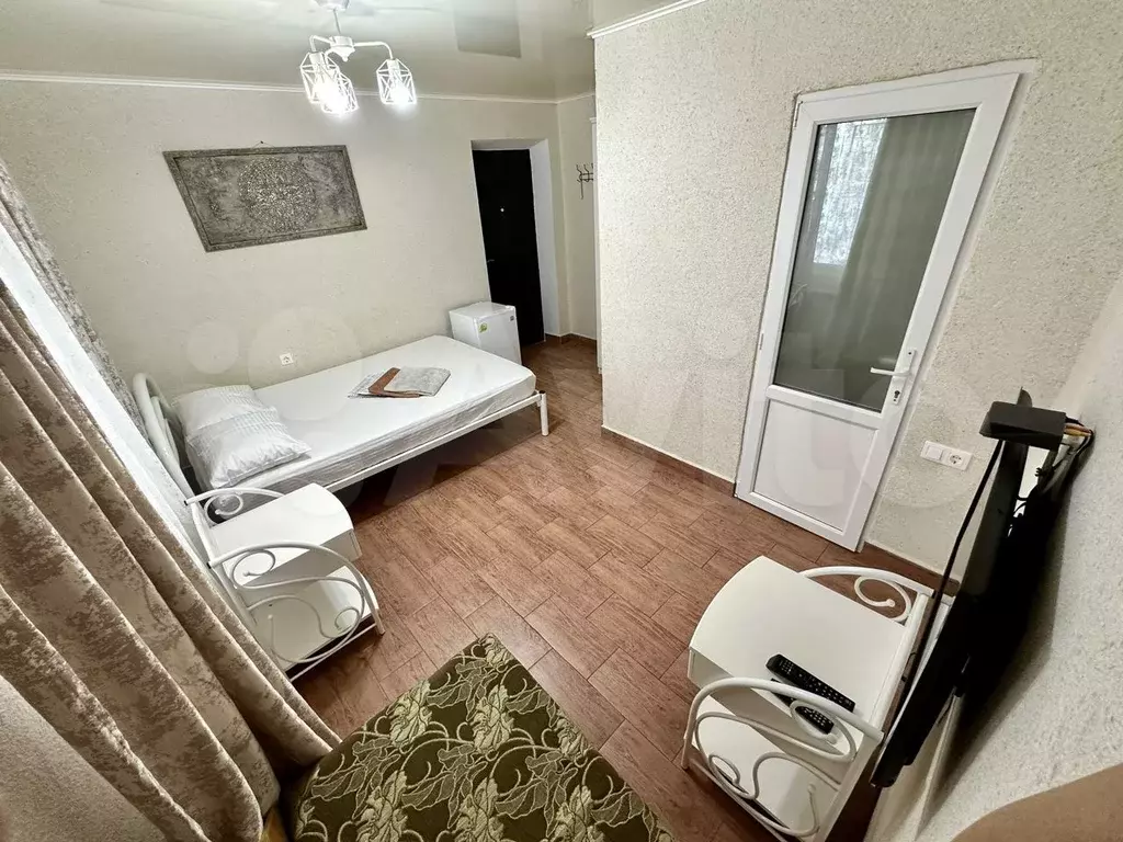 Комната 18м в 1-к., 2/2эт. - Фото 1