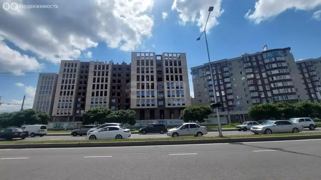 2-комнатная квартира: Владикавказ, проспект Доватора, 83 (97 м) - Фото 0