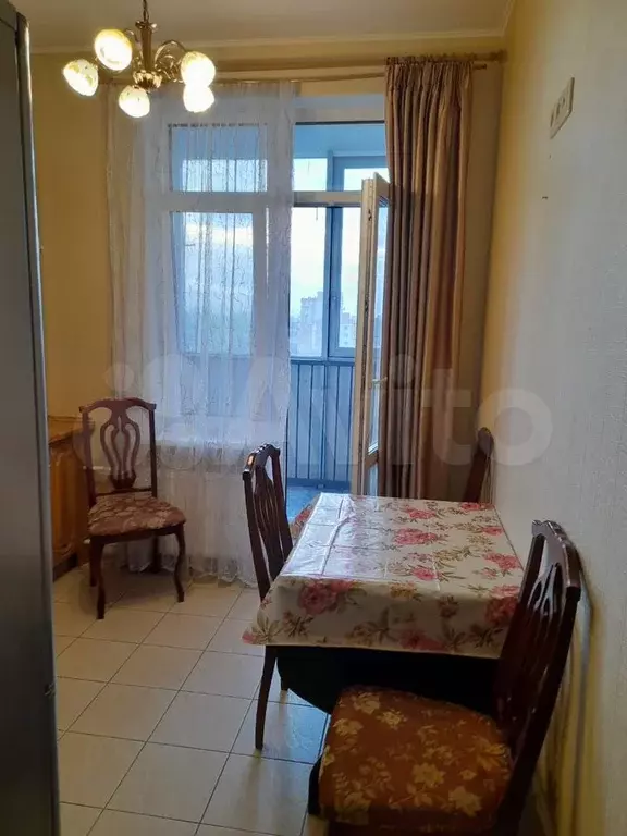 1-к. квартира, 40 м, 9/25 эт. - Фото 1