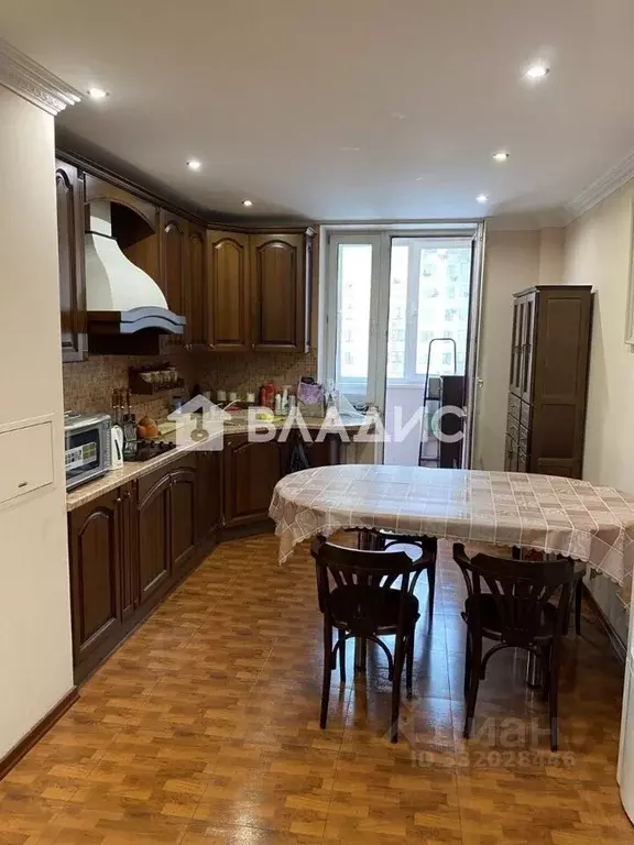 2-к кв. Московская область, Реутов Парковая ул., 8к2 (96.8 м) - Фото 2