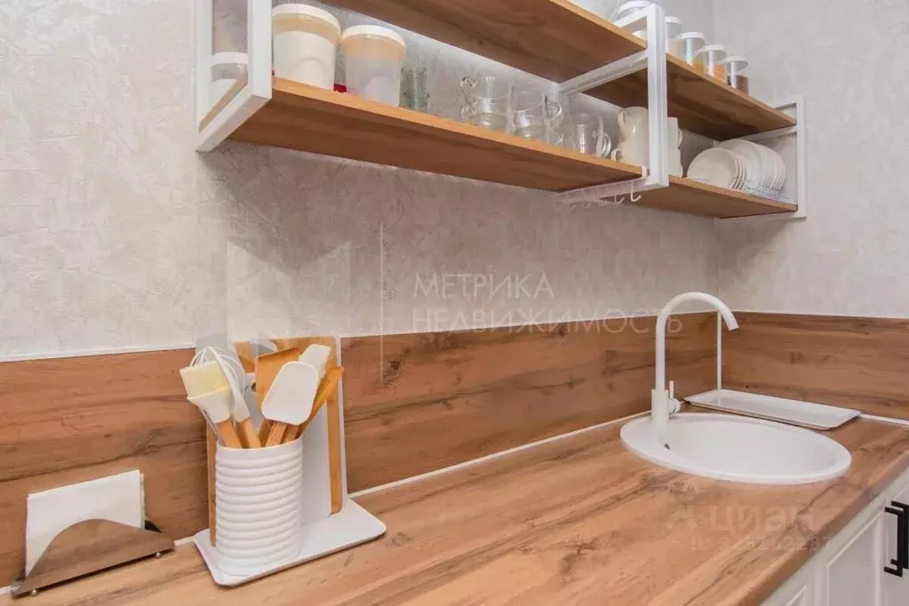 3-к кв. Тюменская область, Тюмень ул. Самарцева, 29 (80.0 м) - Фото 1