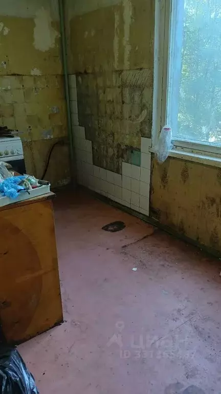 3-к кв. Ленинградская область, Тихвин 3-й мкр, 27 (62.0 м) - Фото 1