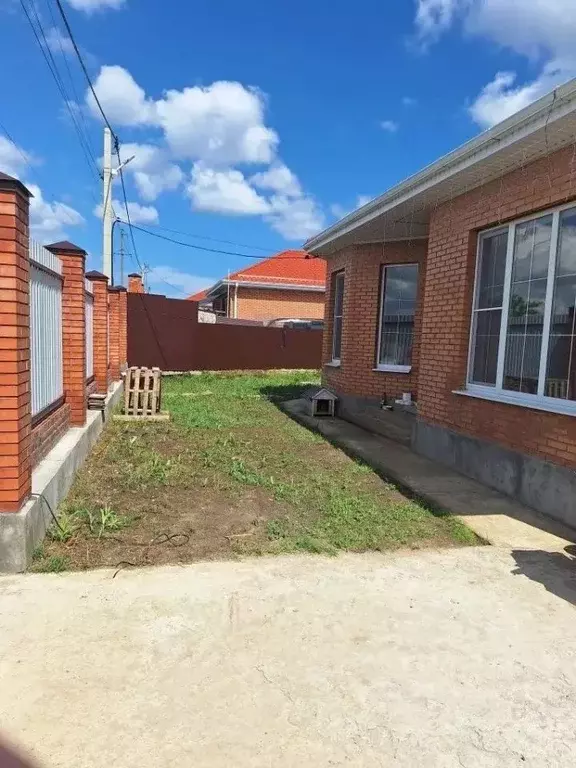 Дом в Краснодарский край, Краснодар пос. Пригородный, ул. Охотская, 60 ... - Фото 1