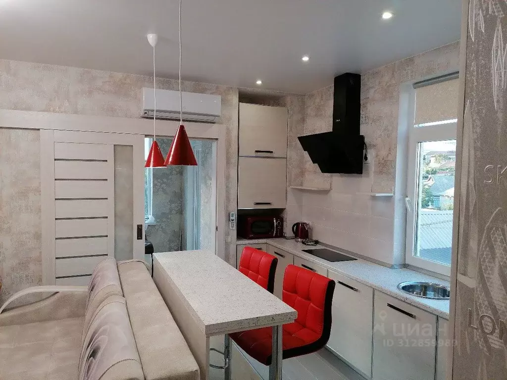 2-к кв. Крым, Судак ул. Ленина, 90А (32.0 м) - Фото 1