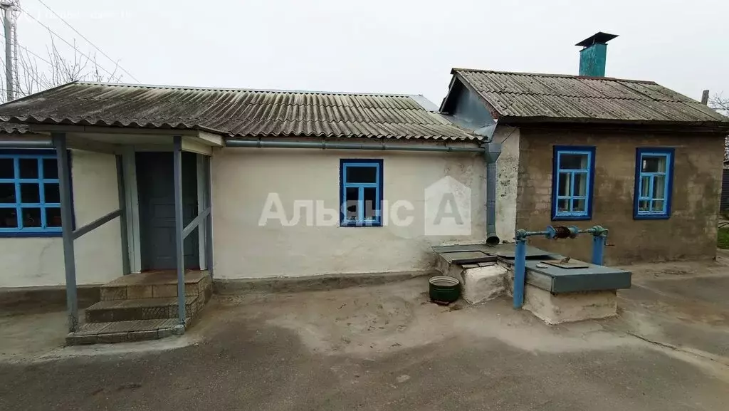 Дом в Белая Калитва, Октябрьская улица (42 м) - Фото 2