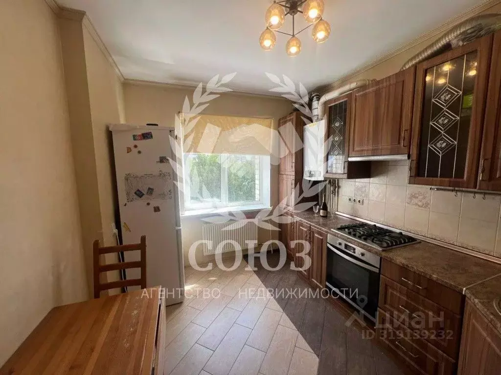 2-к кв. Калужская область, Калуга ул. Генерала Попова, 18к3 (50.0 м) - Фото 0