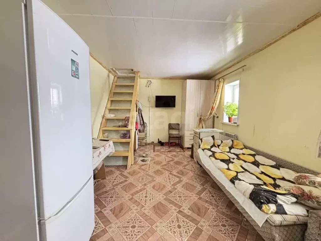 Дом в Марий Эл, Медведевский район, Пекшиксолинское с/пос, д. Малый ... - Фото 1