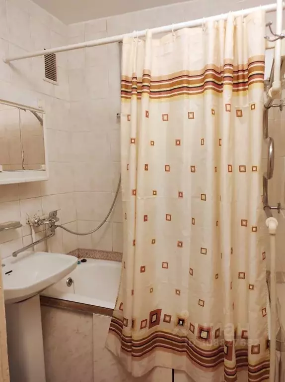 2-к кв. Омская область, Омск Городок Нефтяников мкр, ул. Энергетиков, ... - Фото 1