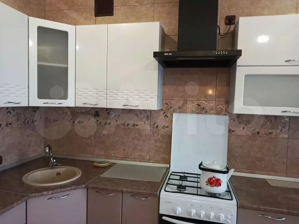1-к. квартира, 46 м, 3/9 эт. - Фото 1