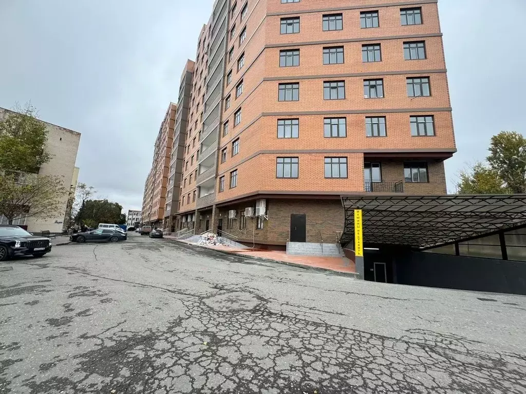 3-к кв. Чеченская республика, Грозный ул. Эсет Кишиевой, 28 (92.0 м) - Фото 1