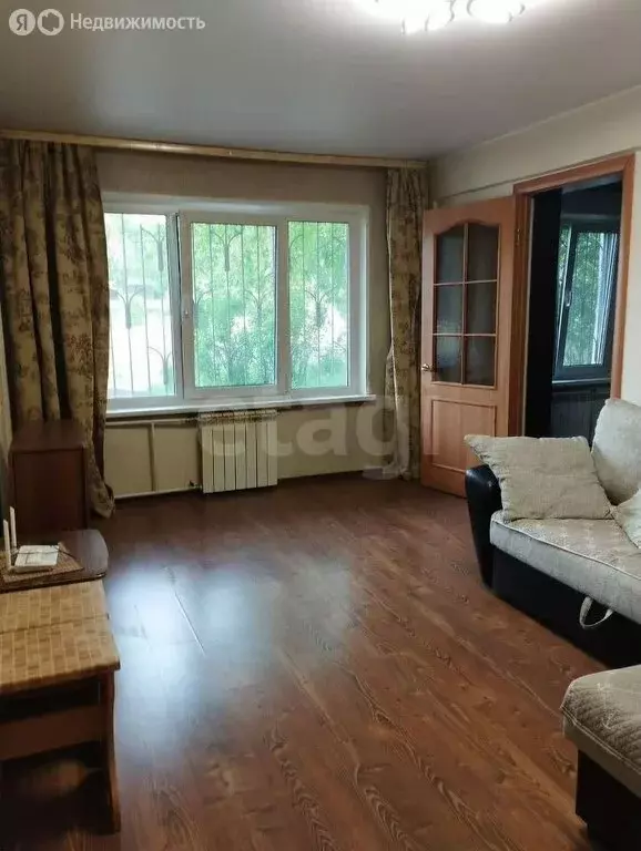 3-комнатная квартира: Улан-Удэ, улица Юного Коммунара, 8 (57.8 м) - Фото 0