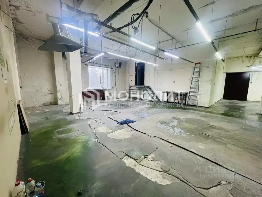 Помещение свободного назначения в Белгородская область, Старый Оскол ... - Фото 1