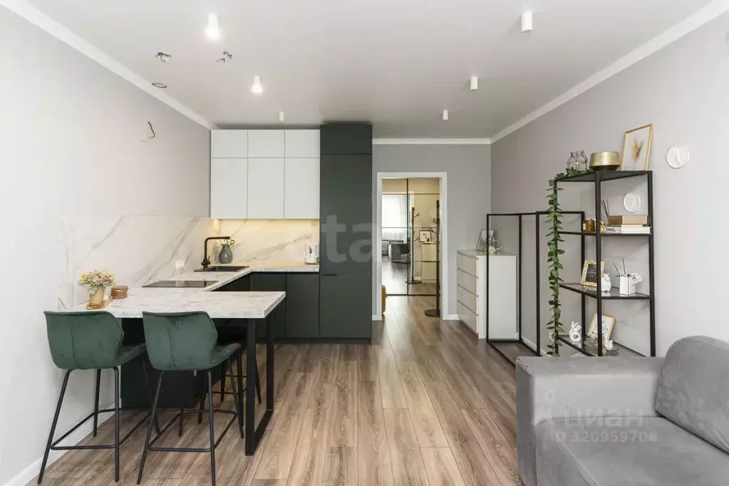 Студия Тюменская область, Тюмень ул. Дмитрия Менделеева, 2к2 (31.0 м) - Фото 0