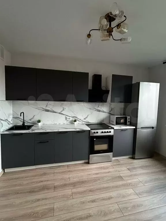 1-к. квартира, 40 м, 8/17 эт. - Фото 0