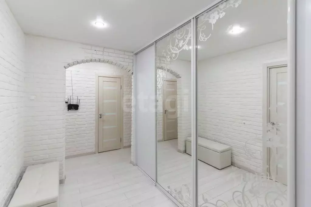 2-к кв. Тюменская область, Тюмень Широтная ул., 126к2 (64.5 м) - Фото 1