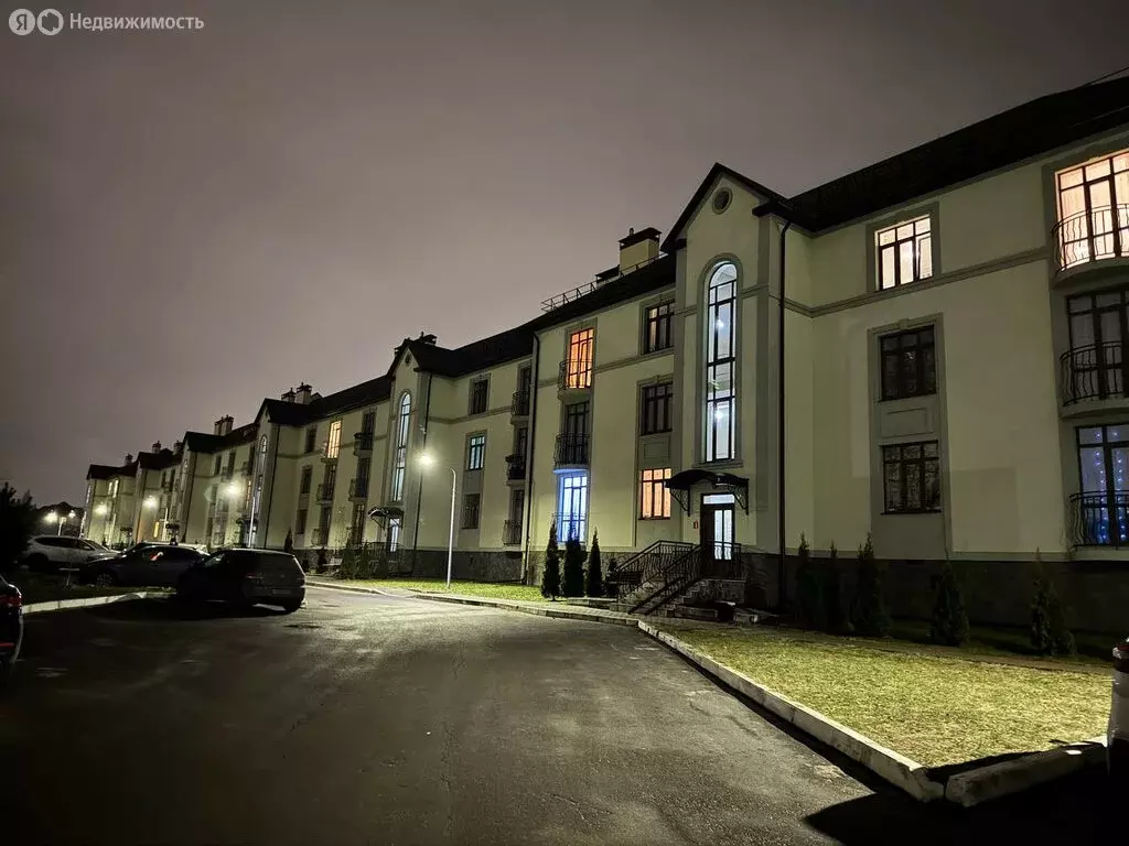 1-комнатная квартира: Брянск, Бежицкая улица, 279А (50 м) - Фото 0