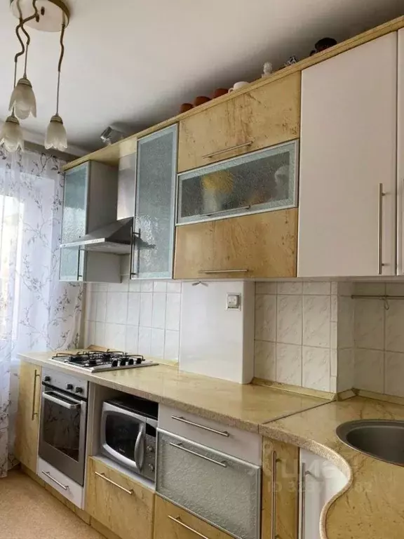 3-к кв. Омская область, Омск Заозерный мкр, ул. Глинки (61.0 м) - Фото 1