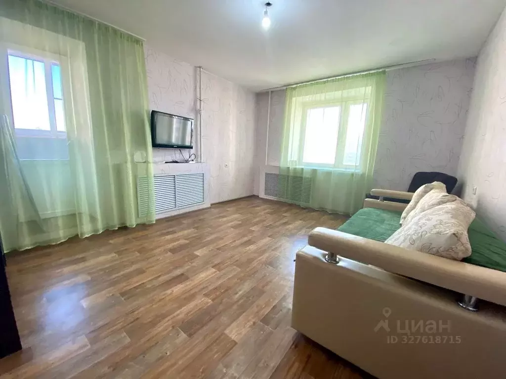 2-к кв. Кировская область, Киров ул. Ленина, 190 (60.0 м) - Фото 2